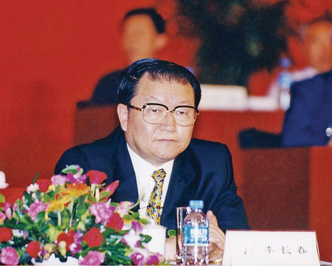 f989d1d4f8cc4b75956f31914e84e62b