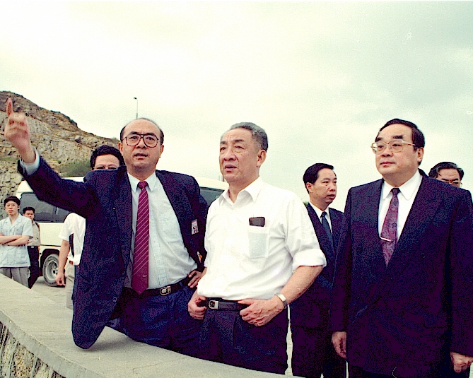 533b3eaee9fe4df883397f1fc3f90f97